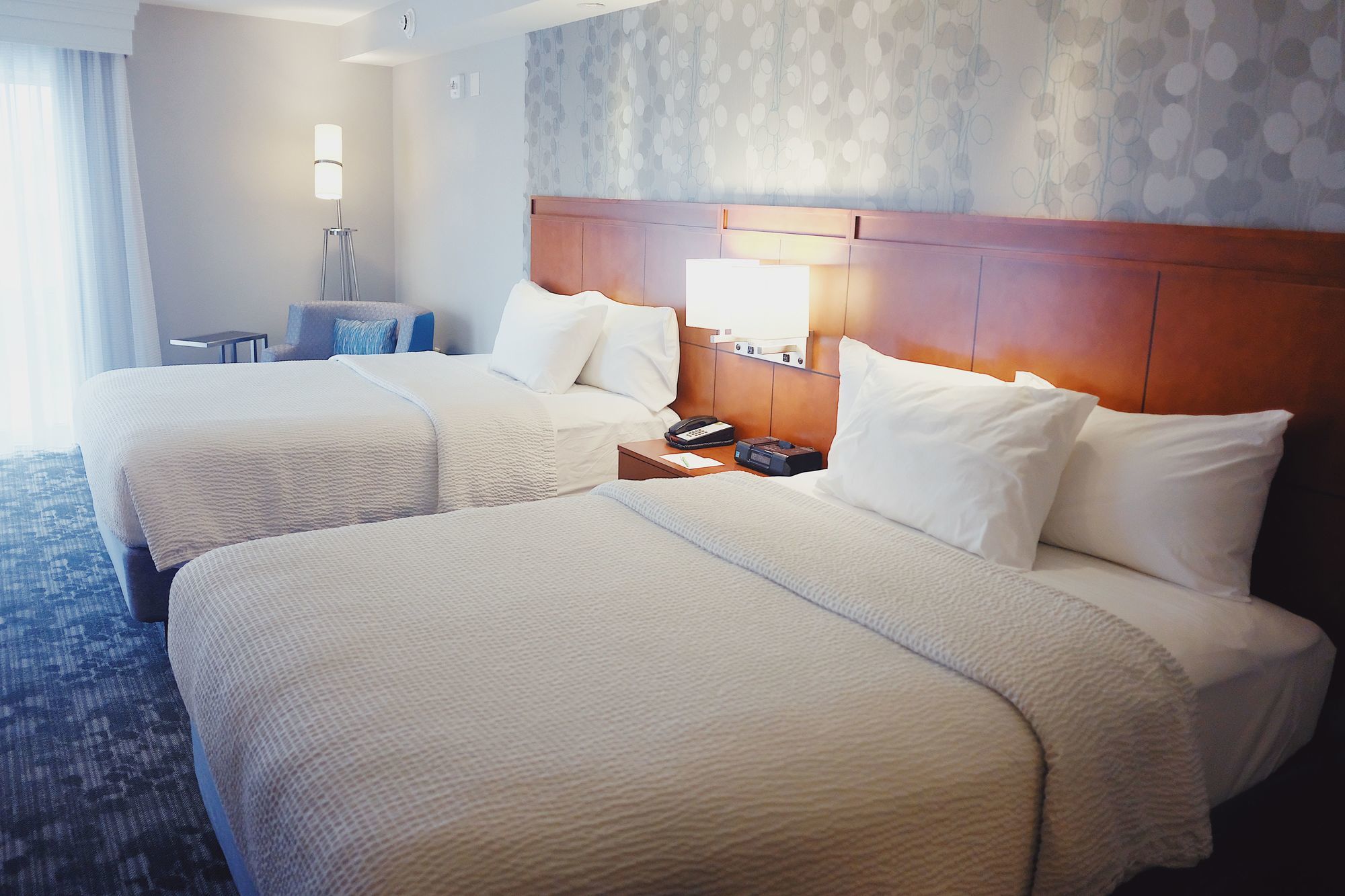מלון Courtyard By Marriott אוונסבורו חדר תמונה